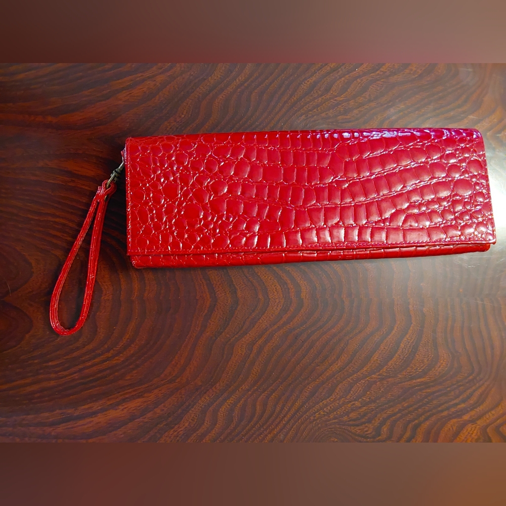 Red Clutch